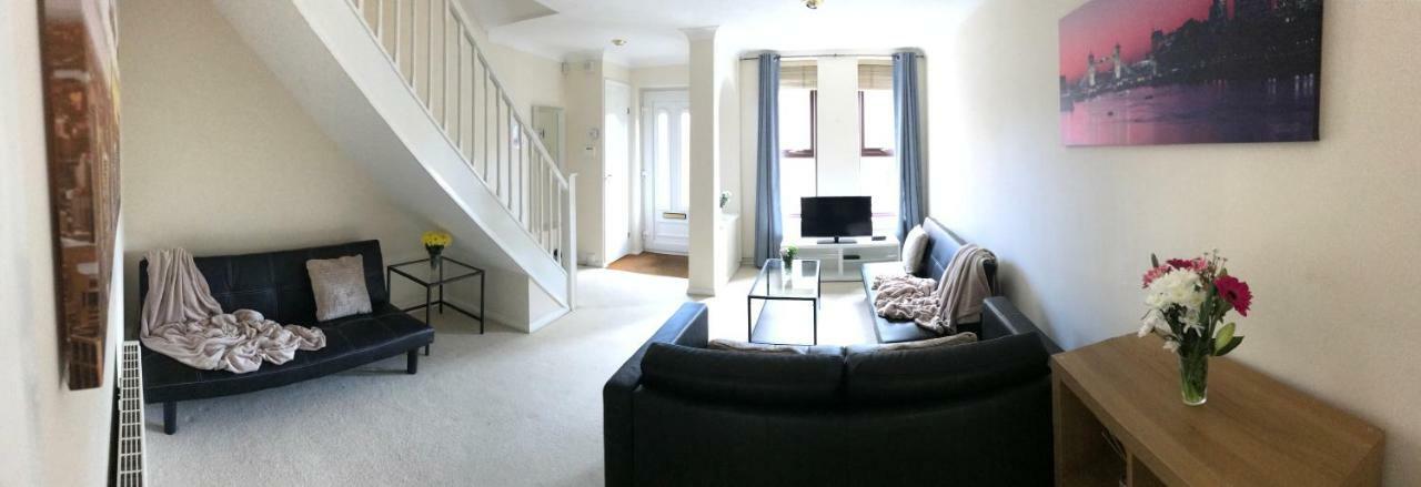 Gunwharf Quays Holiday Homes Портсмут Екстер'єр фото