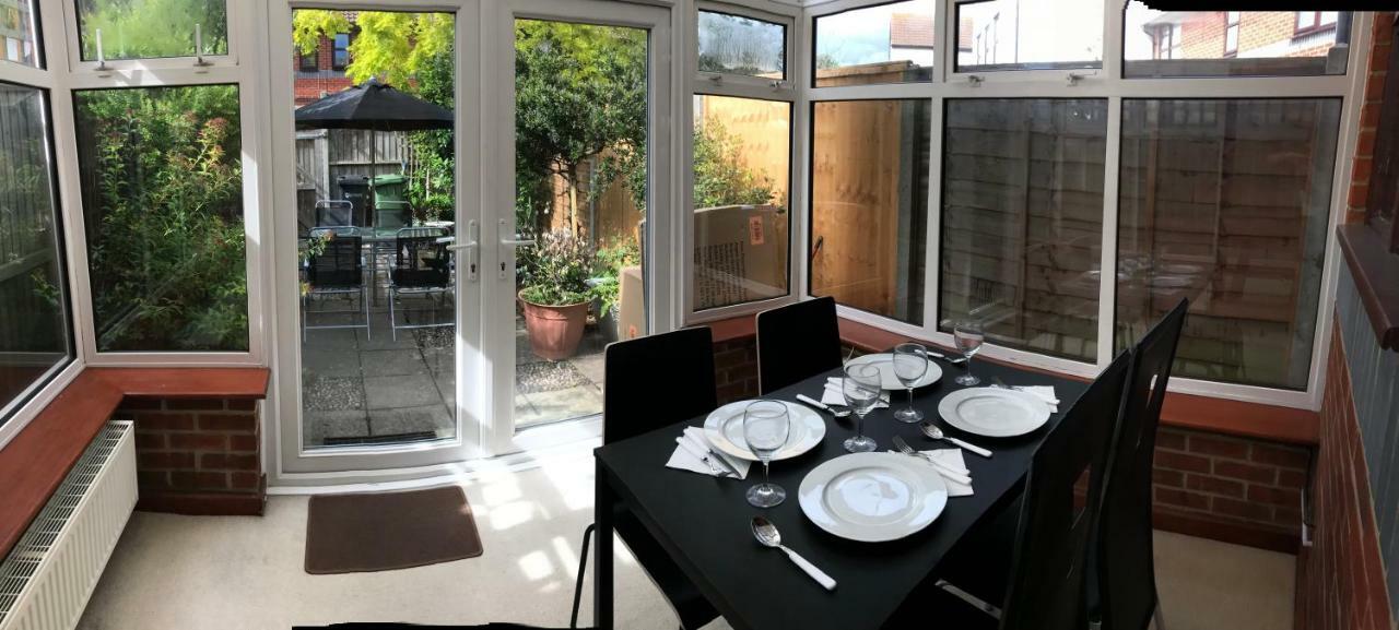 Gunwharf Quays Holiday Homes Портсмут Екстер'єр фото